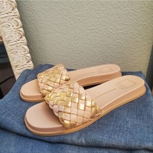 Dolce Vita Natural Multi Stella Sandles size 9.5, nude and gold